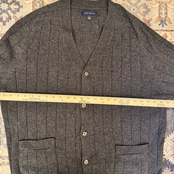 Club Room Men’s 100% Lambswool V-neck Charcoal Gray Button Cardigan Size Large - Picture 7 of 9